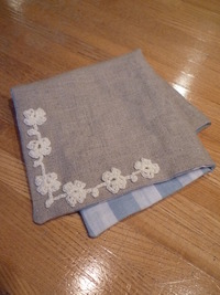 ちくちくレポ（リネンハンカチ）