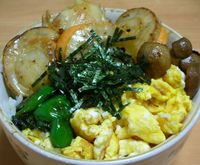 ほたてのバターじょうゆ丼　（ヨシケイ）