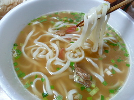 日清ラ王　沖縄そば