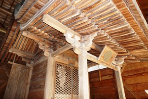 山部神社向拝