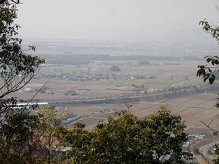 山頂から見た木村古墳群