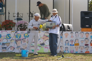 湖、水、貝を熱く語る漁師