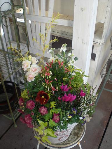 私らしい？寄せ植えです。