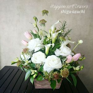 生花アレンジメント［白・グリーン］