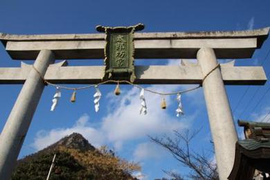太郎坊宮(阿賀神社)