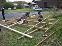 屋根づくり・その１＆手すりとりつけ