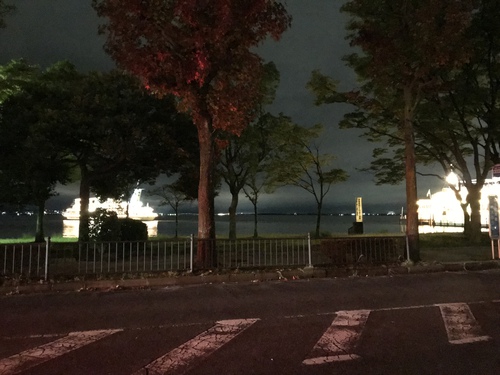 夜の琵琶湖