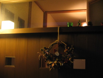 夜の玄関