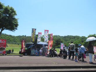 希望が丘新緑祭およびフリーマーケット（５/１１・１２）