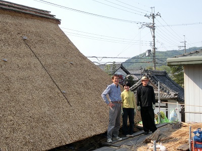第590回　かやぶき屋根まもなく