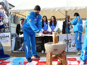 1/3（金）「大初（ダイハツ）夢フェア2014」に選手登場！