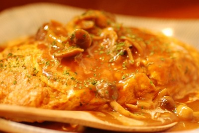 makanaiyaでオムライス・・・・。