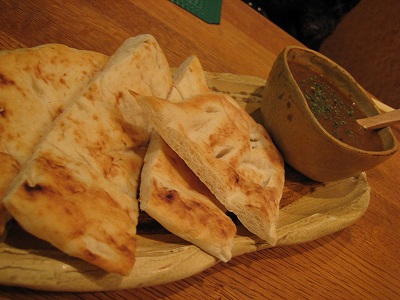 makanaiyaで一息・・・。