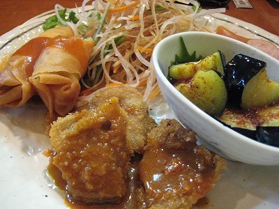 makanaiyaでランチっす・・・・。