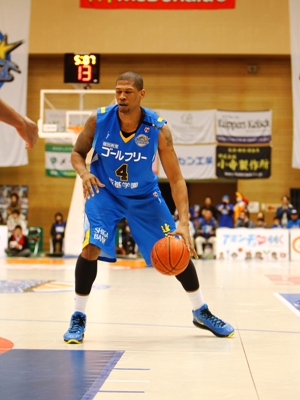 【ローソン“Ponta”週間MVP】＃4ジュリアス・アシュビー選手受賞