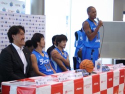 2010－2011シーズン一般公開記者会見レポート