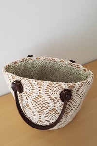 パイナップル模様のカバー付き麻ひもバッグ
