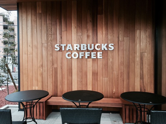 スタバでミーティング