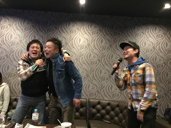 もみくちゃカラオケ