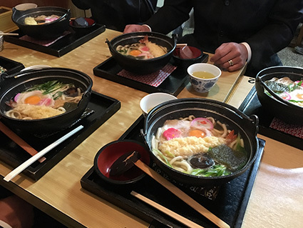 鍋やきうどん（祈祷おわり）