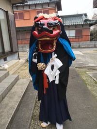 今年も獅子舞がやって来た