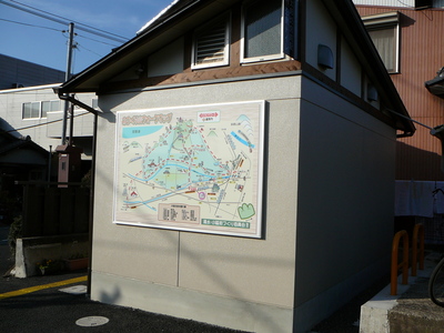 太郎坊宮前駅にハイキングマップ