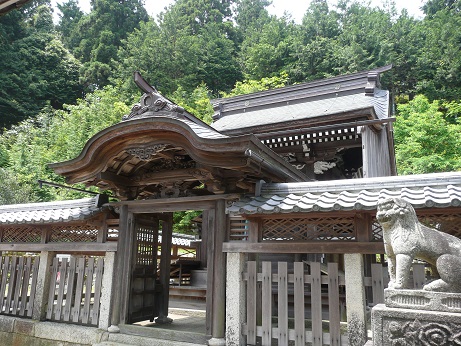 白鬚神社の三尾山