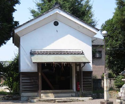 中野神社に大切に保管されていた引綱と木箱を展示