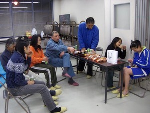祝新成人「２０畳大凧作り」１９日目