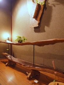 よみがえる古木