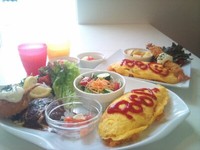 夏休みは家族仲良く♪お子様セットと大人様セット(^-^)