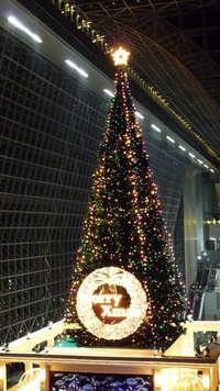 JR京都駅ビルのクリスマスツリー