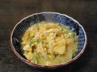 エンドウ豆の卵とじ