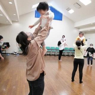 とびはねろ