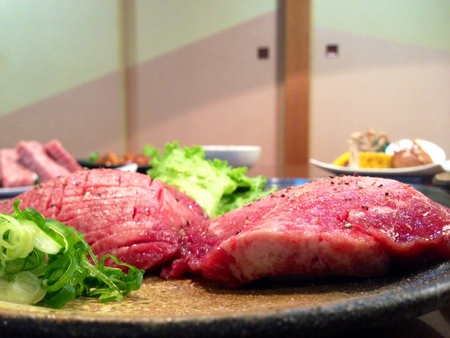 アツすぎるアツさ！焼肉の撮影で…(*´Д｀)