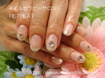 キラキラ純銀ラメでフレンチネイル