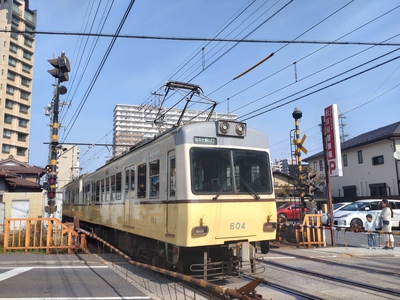寝坊した。