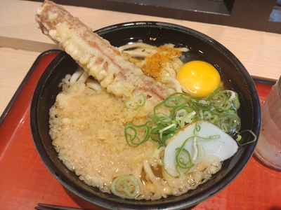 一本…刺さっとる。