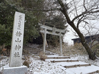 雪降って、逆にスムーズに動けた。
