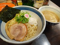 飲んで、食って、働くんじゃ！