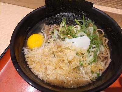 月見れば千々に物こそ悲しけれ。