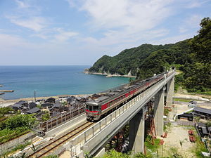 行く秋