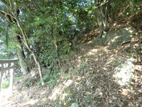 岩神・九品の滝