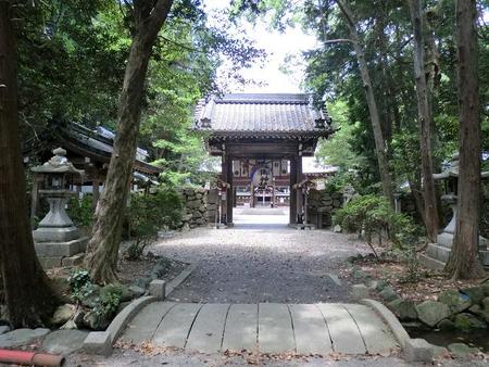 印岐志呂神社