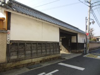 膳所城跡公園の桜と城下町