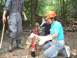 里山整備ボランティア　里守隊　