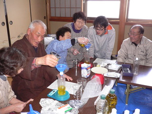 【マキノ町野口】真剣に石けんづくり