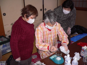 【マキノ町野口】真剣に石けんづくり