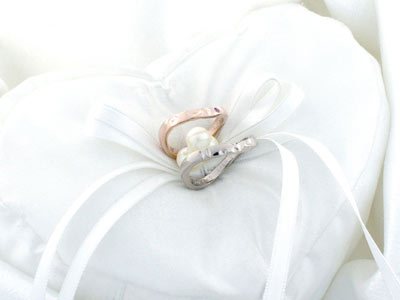 うさぎとくまの結婚指輪