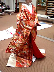 京鐘さんで、試着させてもらいました！